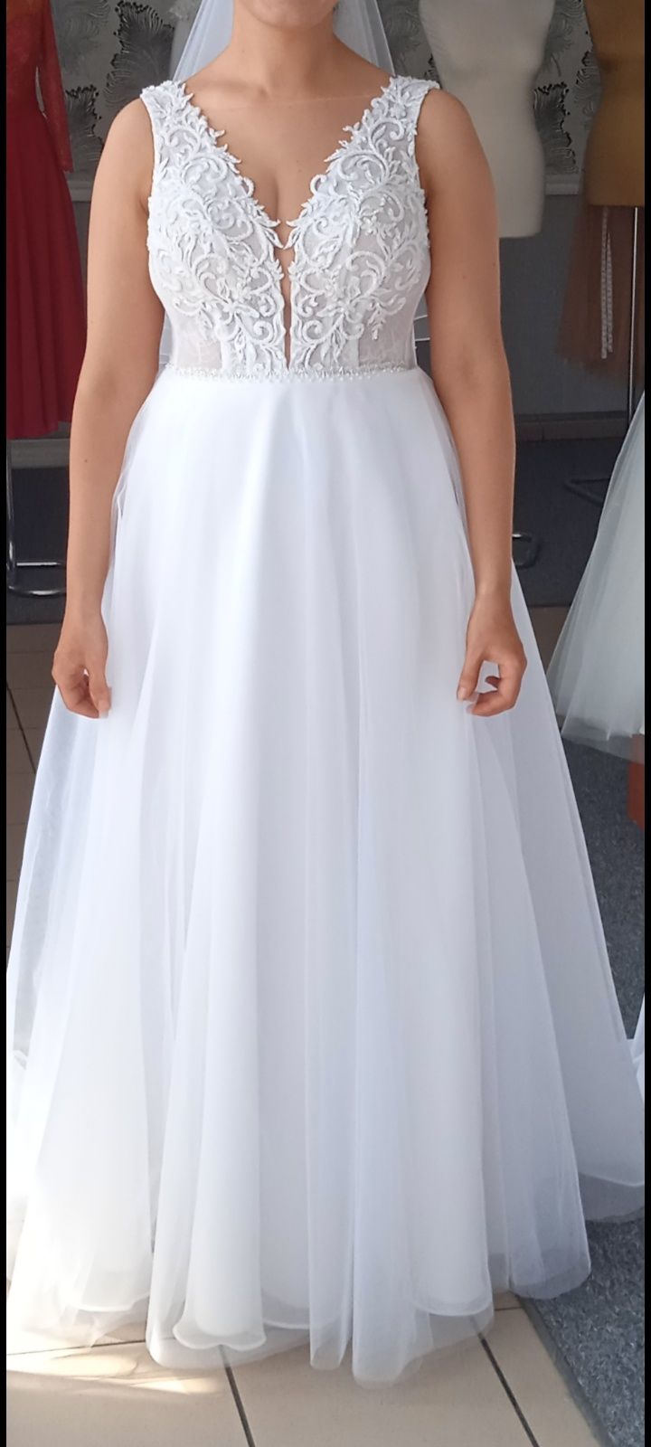 Wyjątkowa suknia ślubna na sprzedaż.
