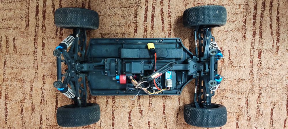 Model RC zdalnie sterowany Carson Beat Warrior 1:8 bezszczotka