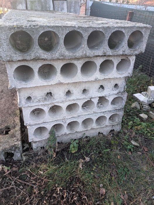 Продаж: Залізобетонні плити перекриття (8 шт., Довжина 4.2 м)