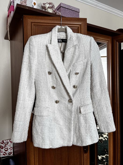 Zara піджак білий, приталений