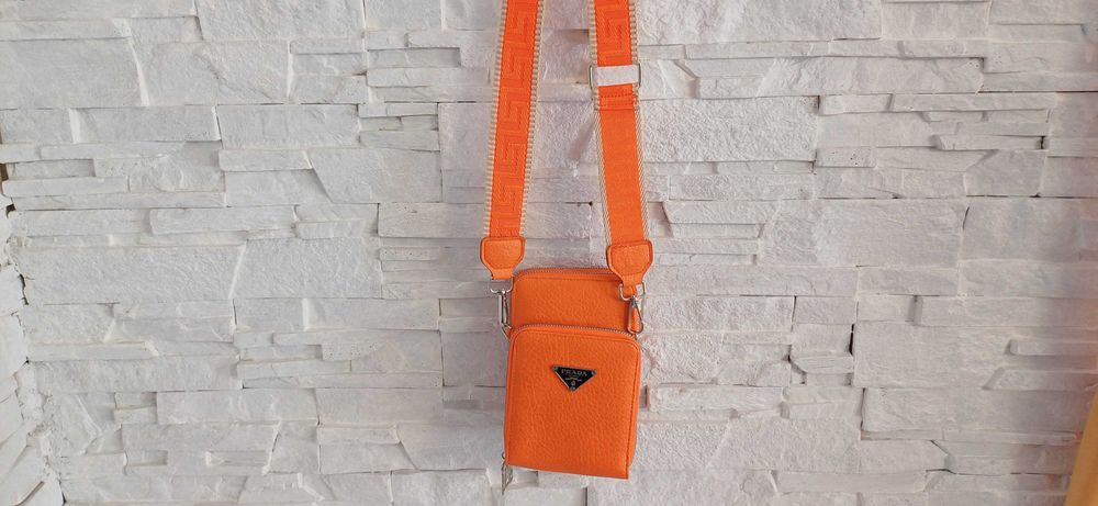 Torba przez ramię PRADA  18x11x6 cm.