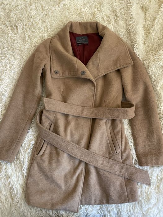 Пальто Bershka бежеве