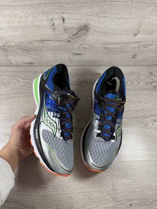 Saucony Triumph чоловічі кросівки 46 розмір