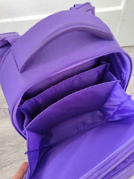 Портфель для дівчинки 1-4клас