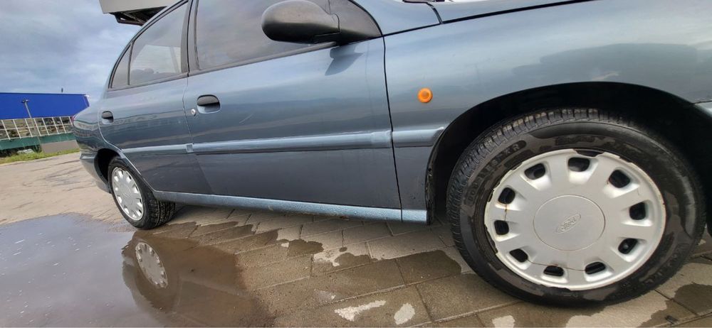 KIA RIO 2002 рік ТОРГ