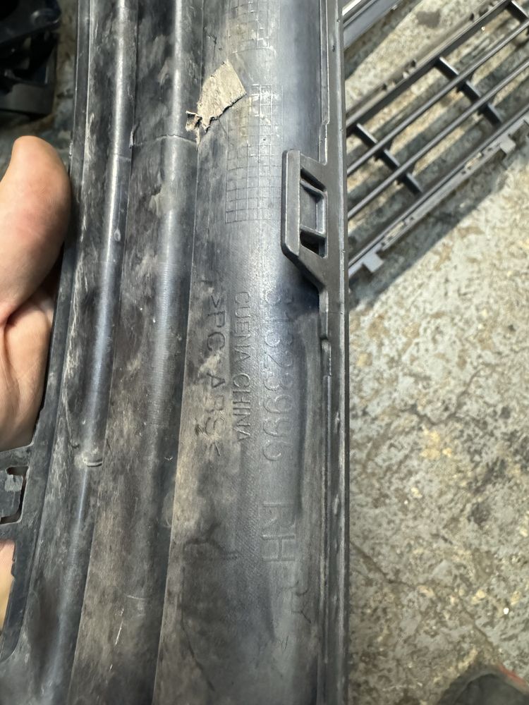 Kratka zderzaka volvo v70 s80 lift 2014 do 2016