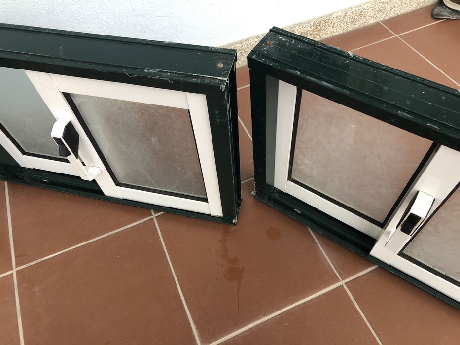 Janela de Correr Vidro Fosco de Alumínio