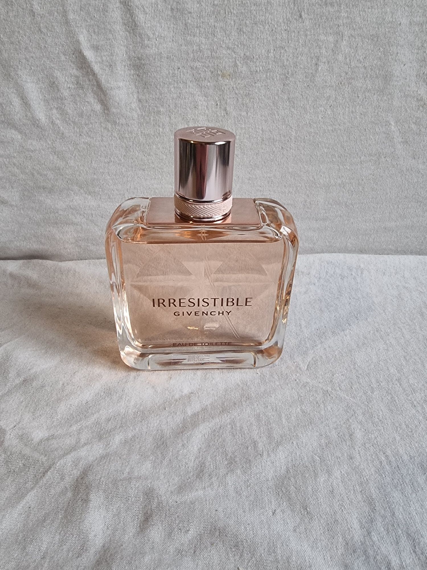 Givenchy Irresistible- парфюмированая вода 80мл, оригинал.