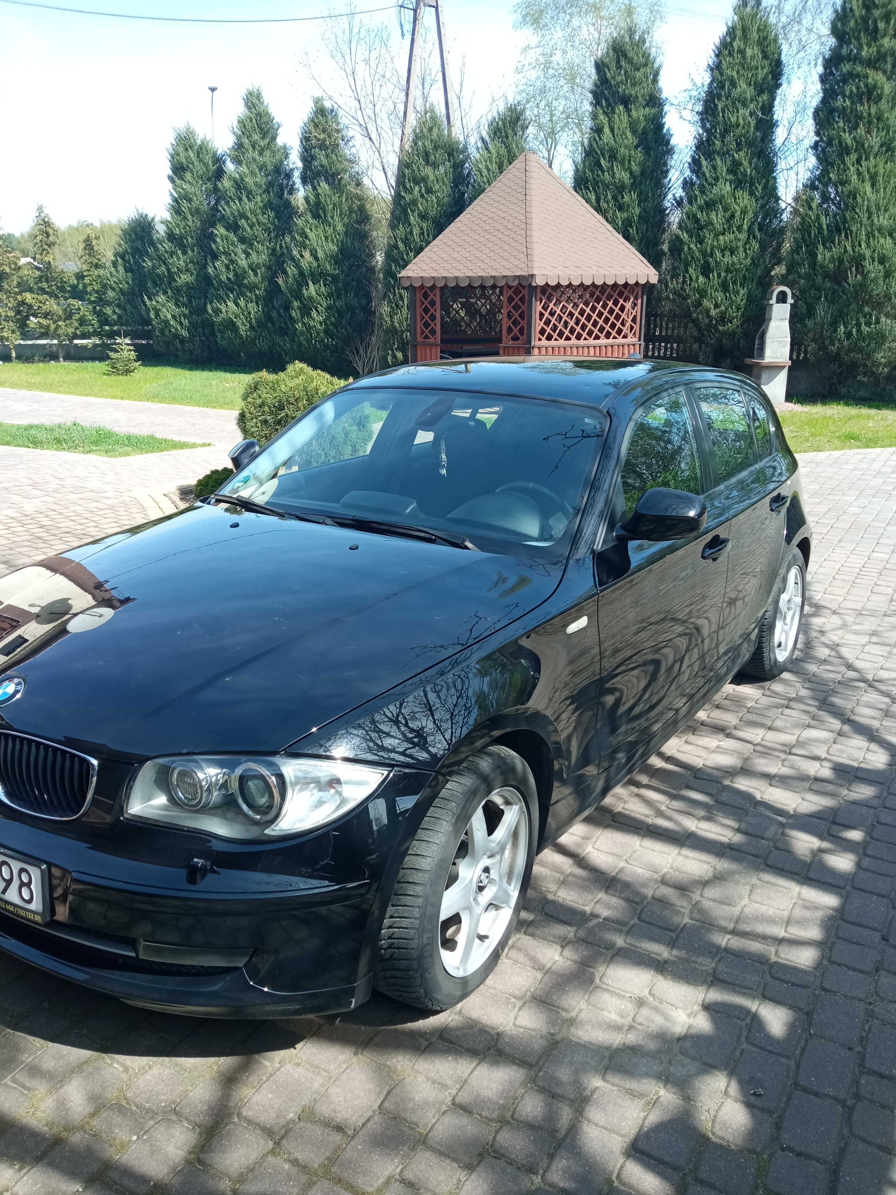 Ładne BMW E 87  2.0 D 143KM