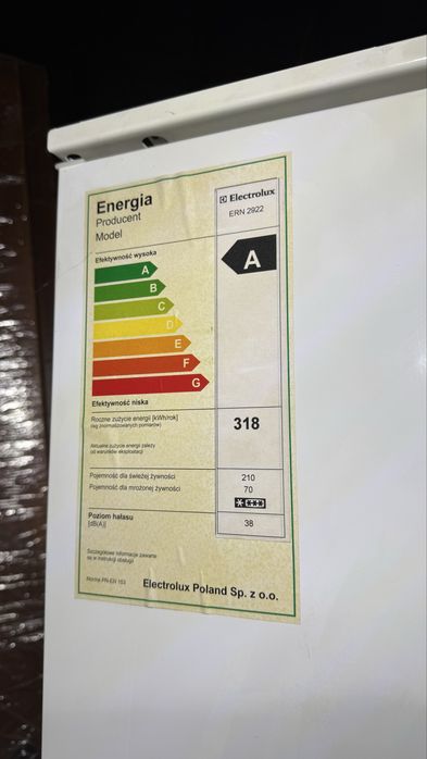 Sprzedam dużą lodówke do zabudowy marki Elektrolux