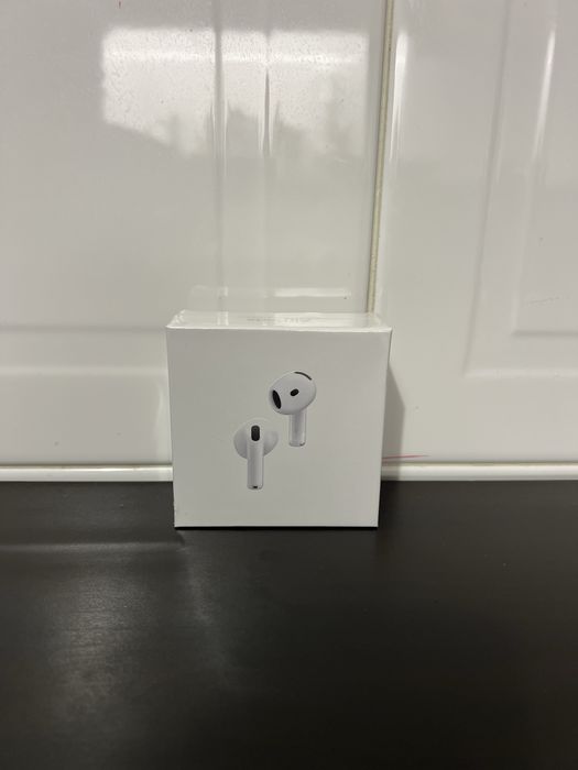 Air Pods 4 (3 unidades disponiveis)