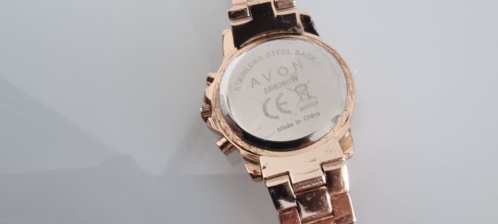 AVON - Zegarek złotoróżowy na bransolecie