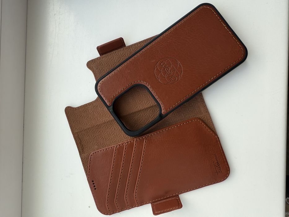 Чолох на Айфон 15 про