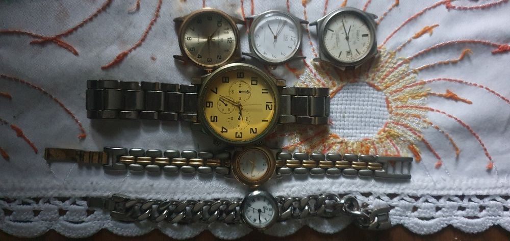 Zestaw zegarków 8 sztuk + 6 gratis