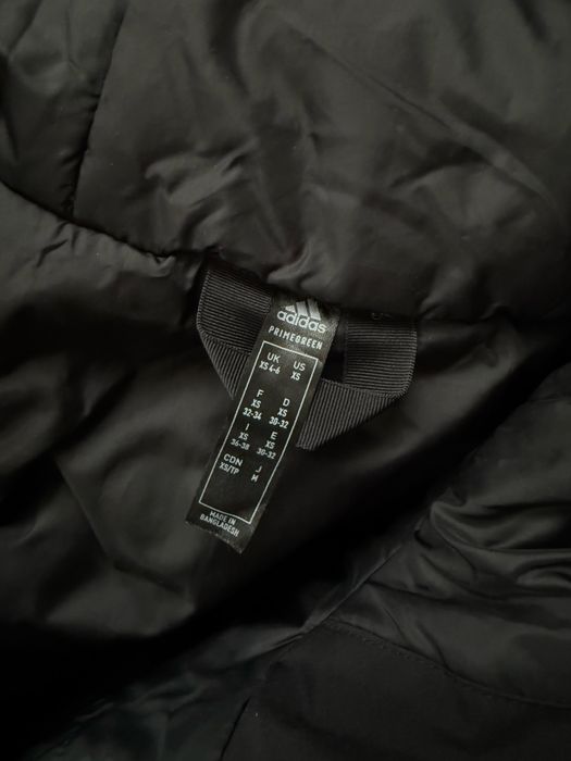 Куртка adidas жіноча