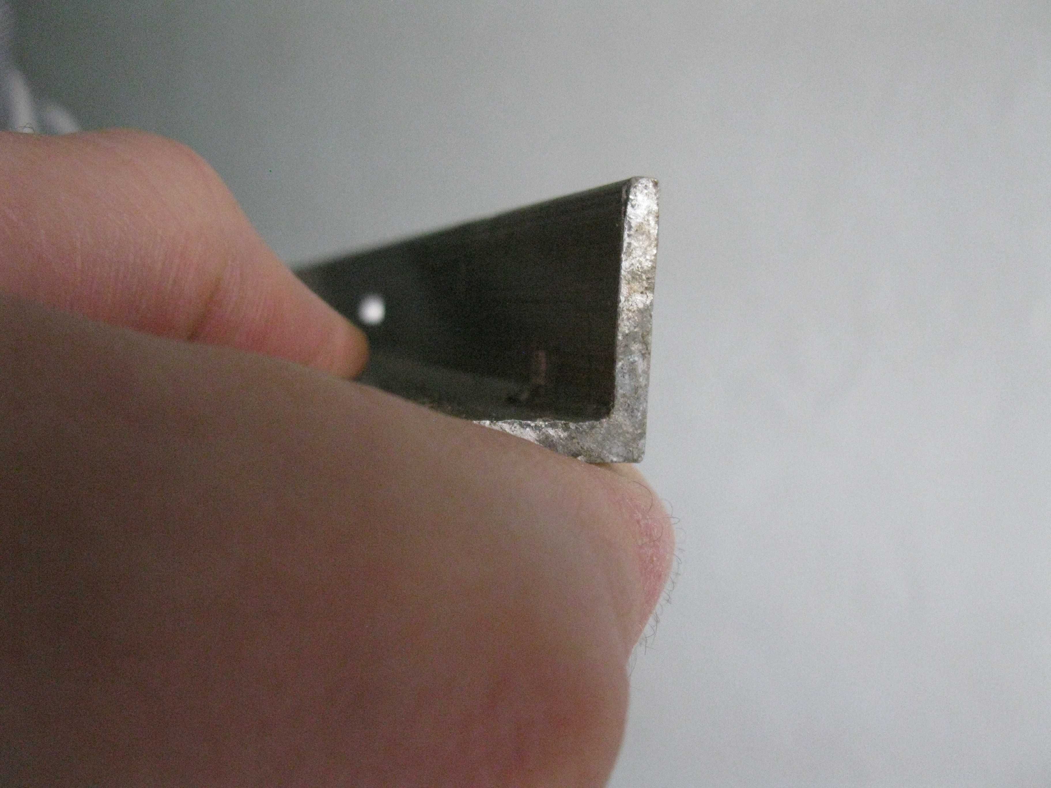 Уголок алюминиевый 25 мм толстостенный толщина 3.5 мм