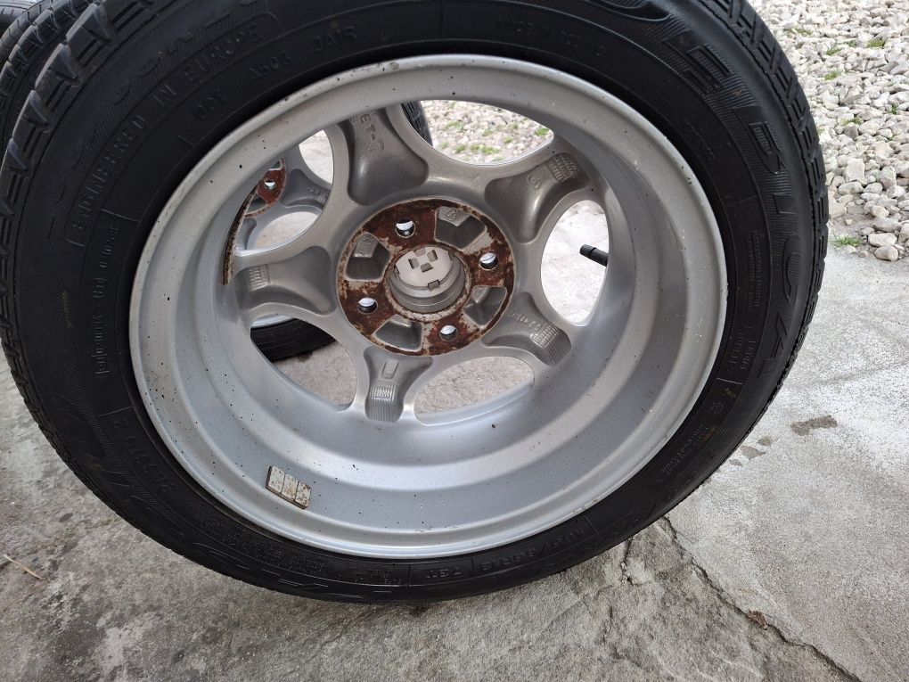 Opony 13 z alufelgami fiat oryginalne