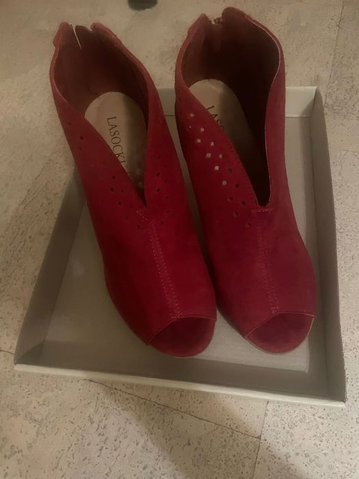Buty na obcasie Lasocki