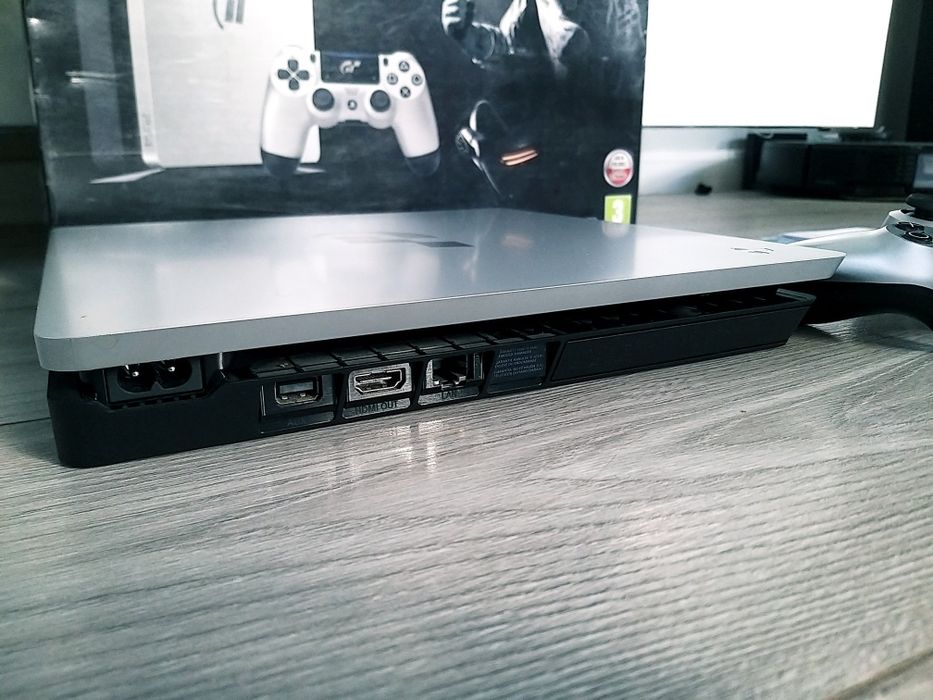 Ps4 Slim 1TB Limited Gran Turismo Komplet Jak Nowy Playstation4
