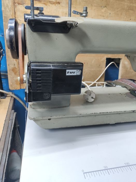 Орша полупромышленная универсальная швейная машина