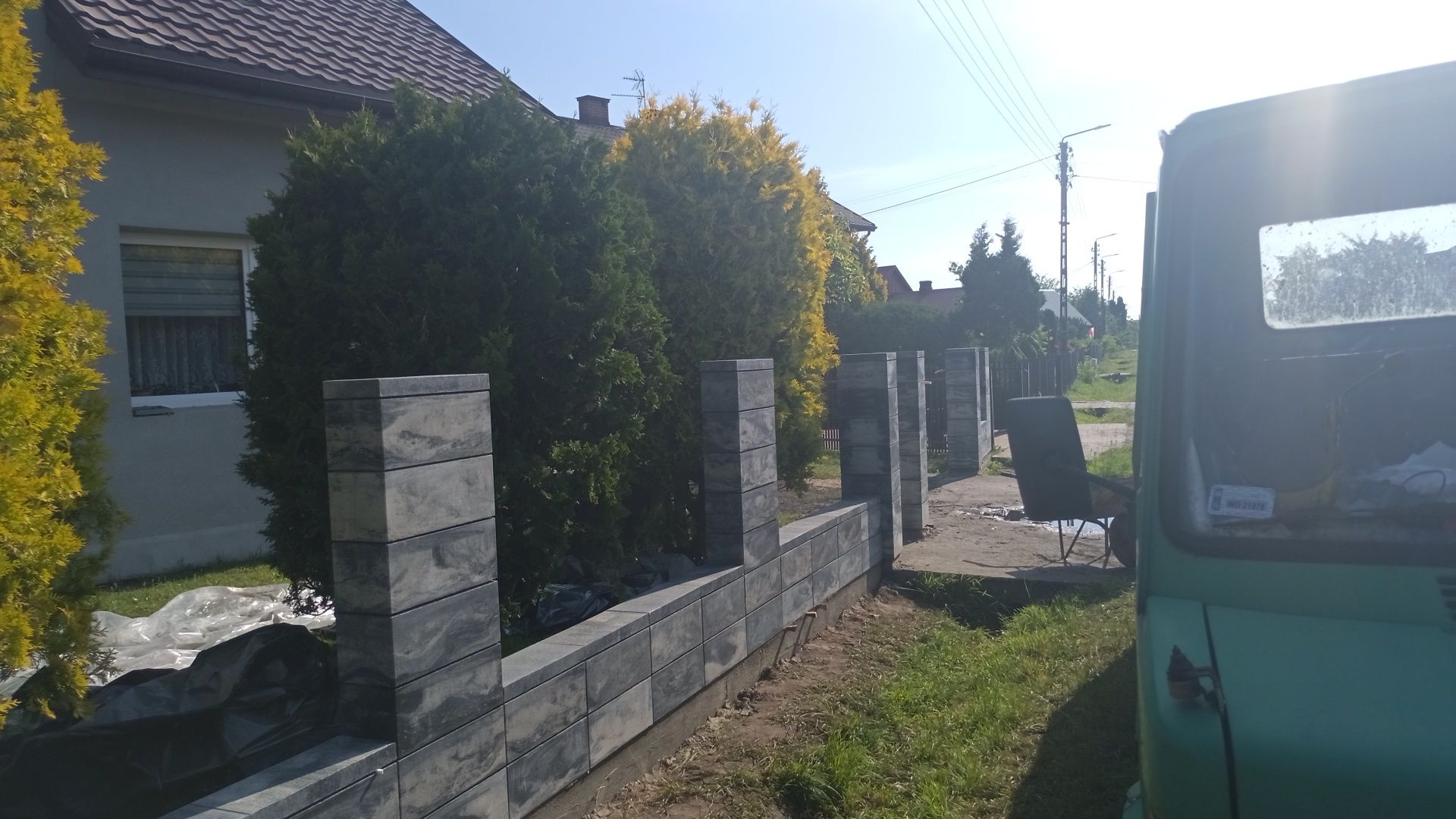 Panele,Bloczek,Siatka, Murowanie, Montaż, Fundamenty ogrodzenia itp.