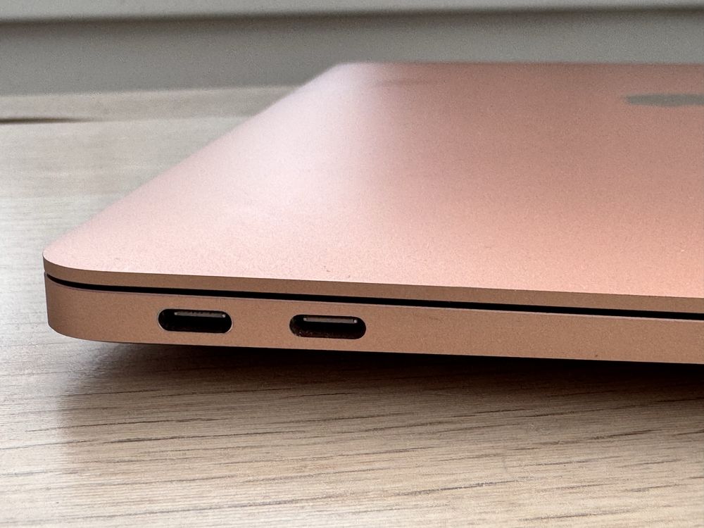 MacBook Air 13” M1 • 2020 • Różowy • 8GB RAM • 256GB SSD