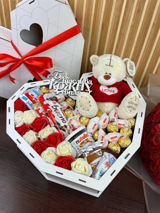 ТОП ЦІНА! Подарунковий бокс з солодощами/ Подарунок для дівчини