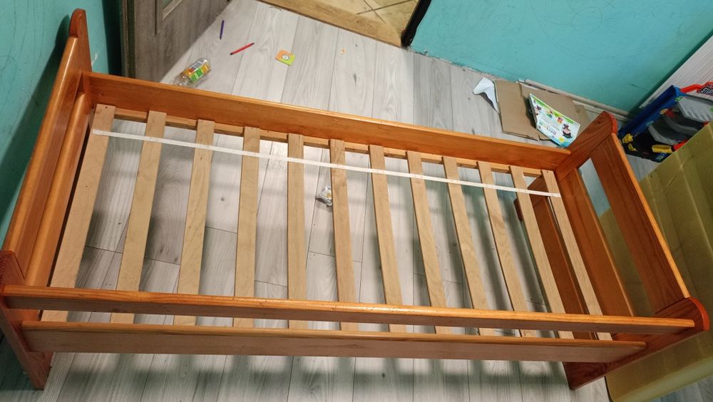 Łóżko dziecięce pojedyncze