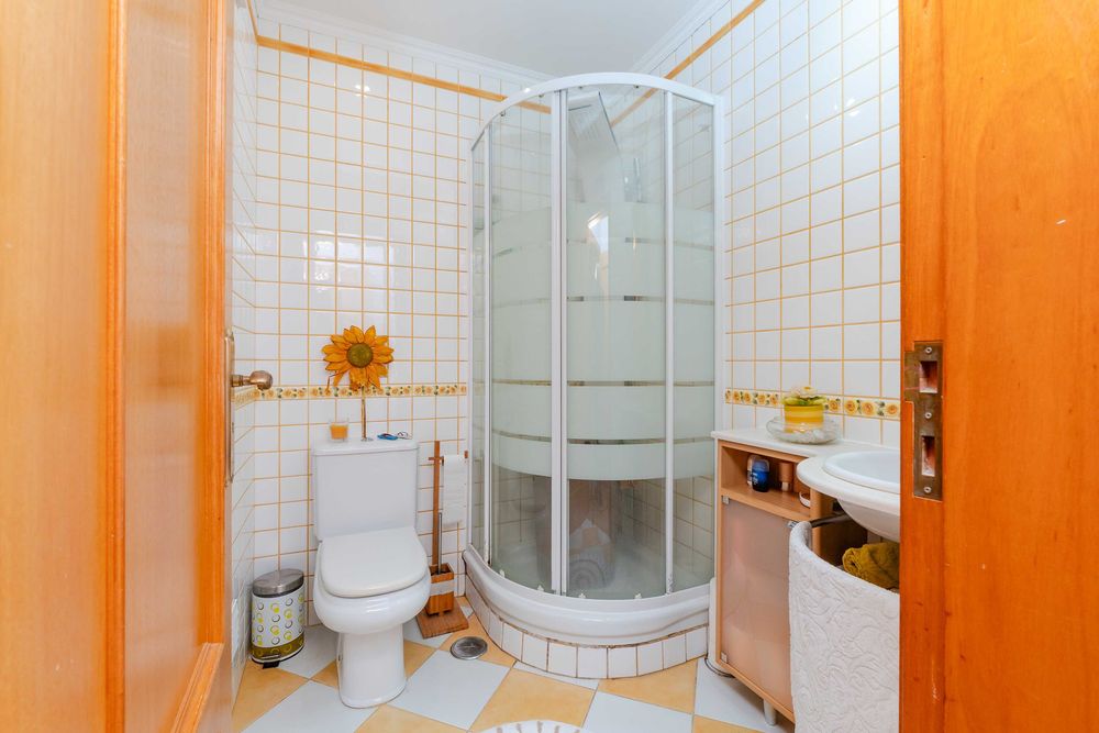 Apartamento T3 com garagem e terraço em Alcochete