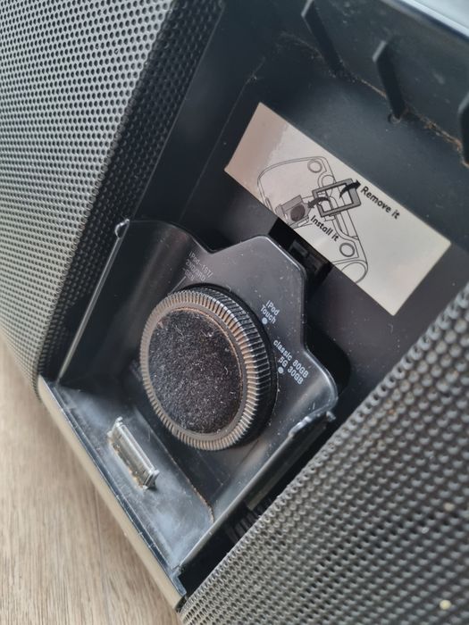 Radioodtwarzacz, zestaw audiowizualny ze stacją wizualną Philips dc185