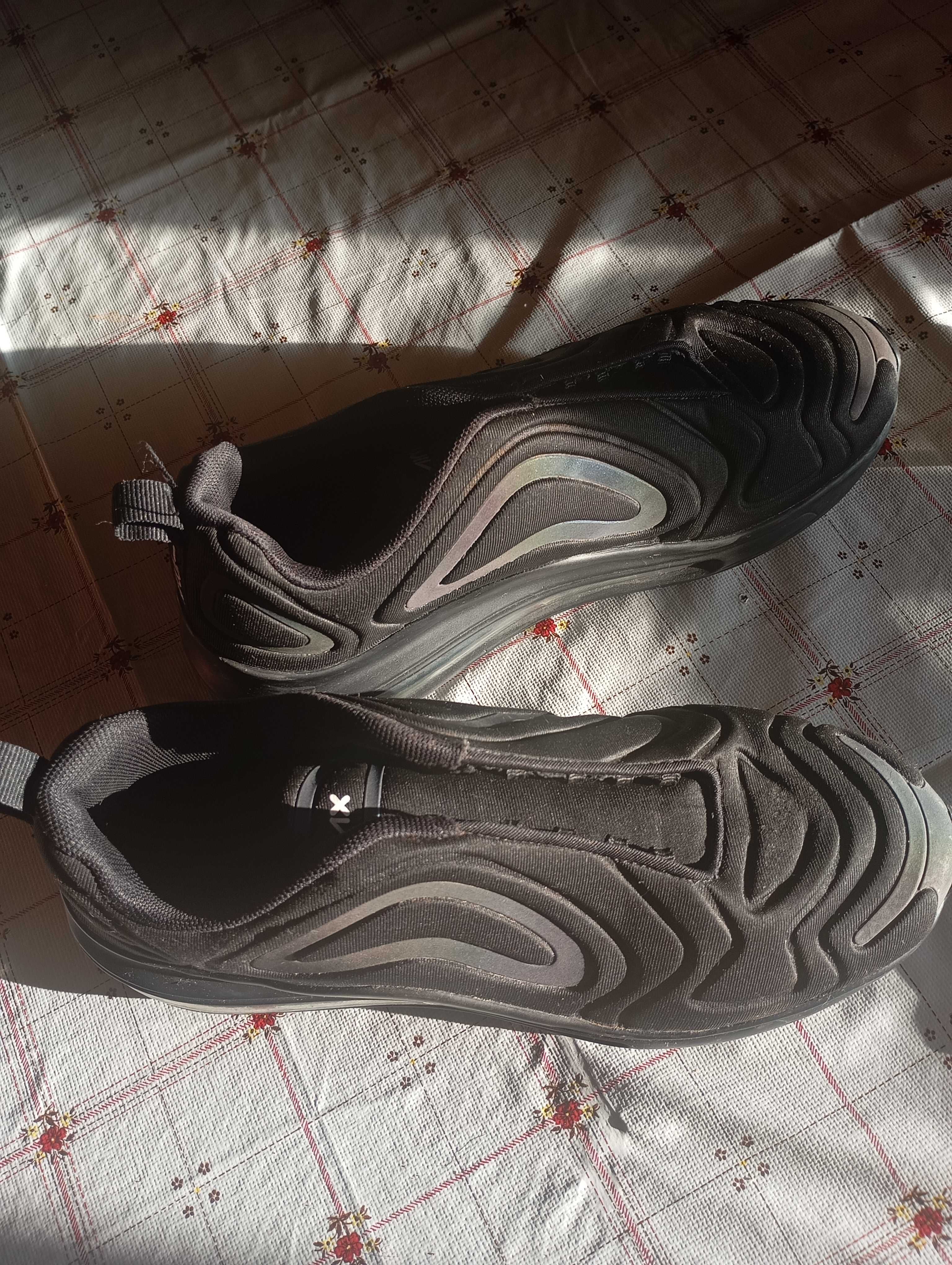 Tenis unisexo Nike Airmax 720 n40