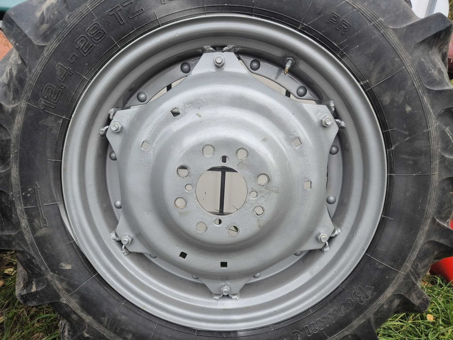 Koła Ursus C-330 tył opona 12.4-28 BARUM