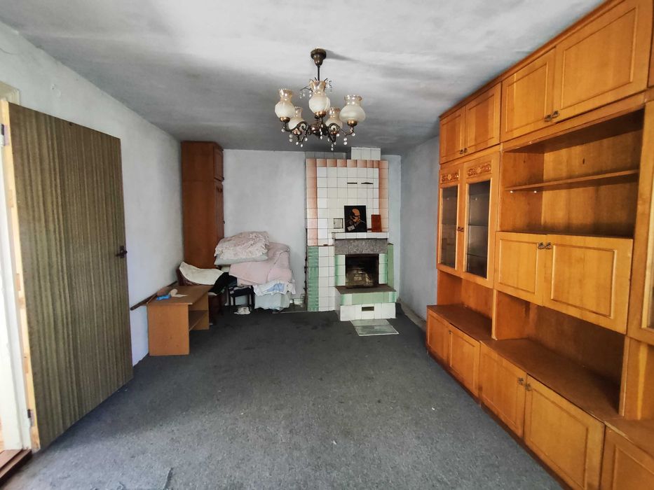 Дачний будинок з земельною ділянкою