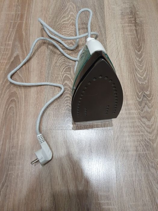 Żelazko Fortuna 1000W Jak nowe