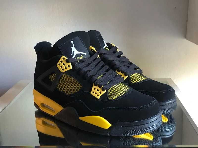 Jordan_4_Retro_Black_Thunder Biegania / Roz.39