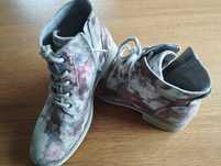 Wiosenne buty w kwiaty :)