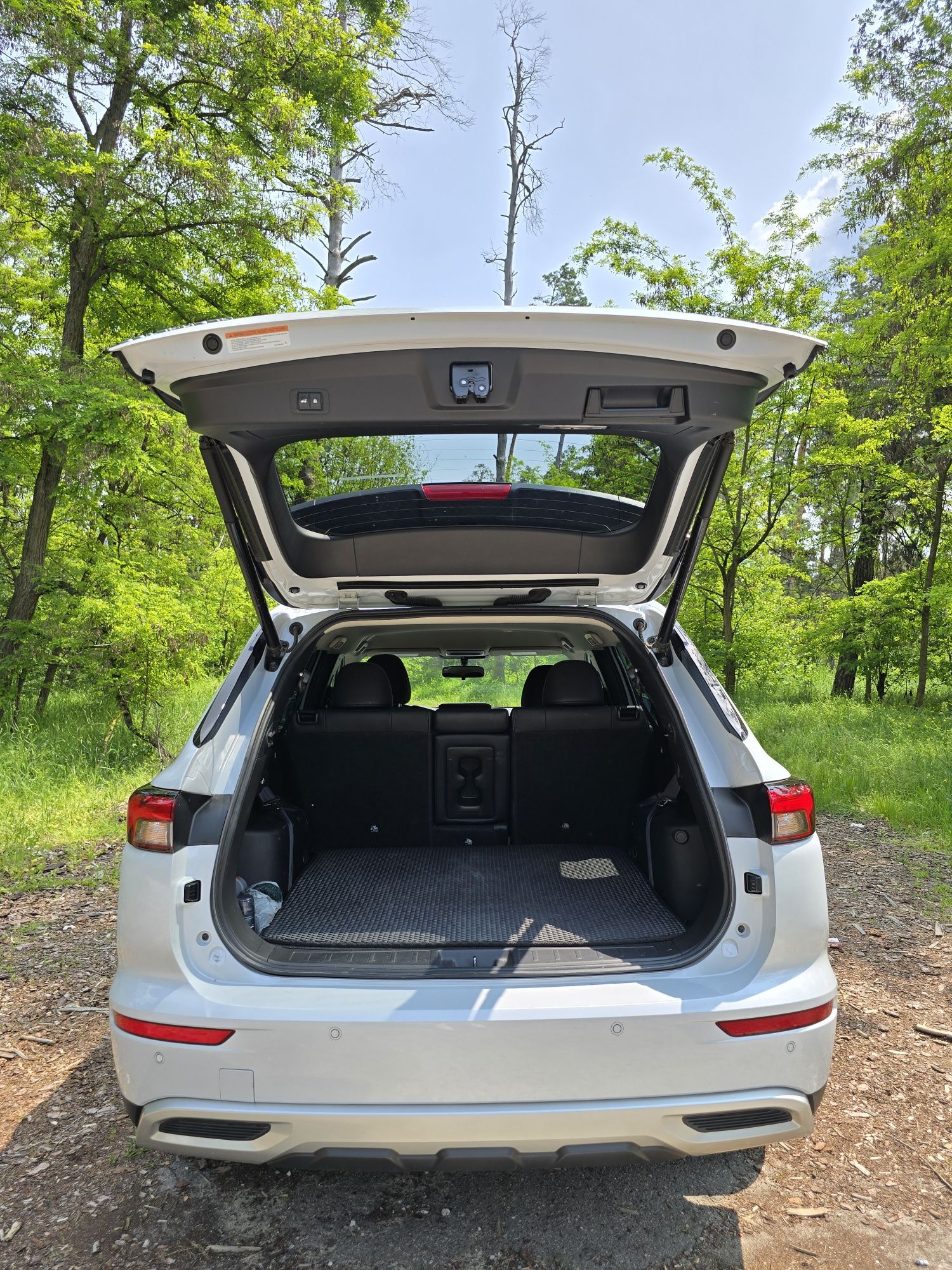 Продаю Mitsubishi Outlander MiVEC CVT(184к.с.) S-AWC рік випуску 2022