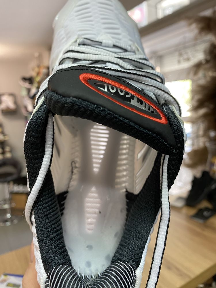 р.40,5  кросівки Adidas Climacool