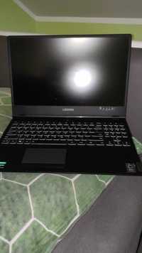 Laptop gamingowy Legion Y5