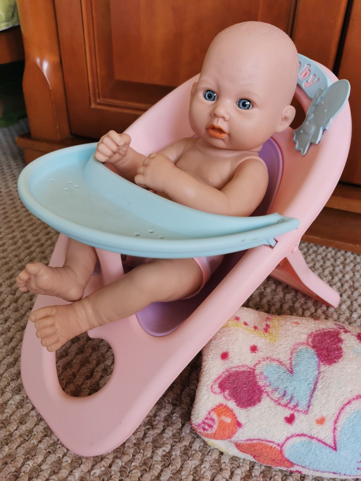 Lalka reborn noworodek 32cm z kszesłem dla karmienia