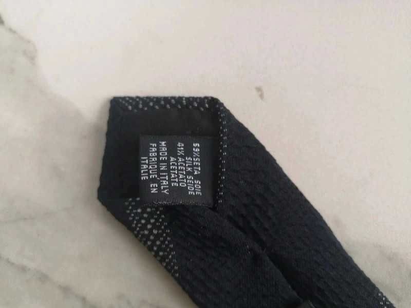 Giorgio Armani krawat jedwabny granatowy klasyk