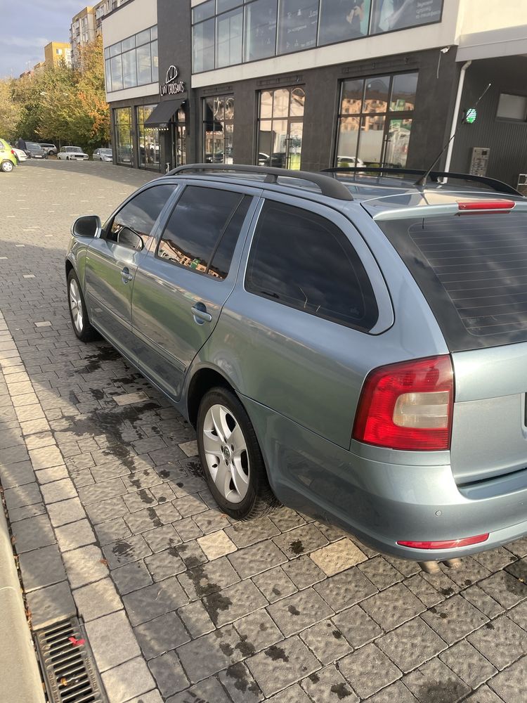 Skoda Octavia , Шкода Октавія A5 дизель 2,0 2009 рік