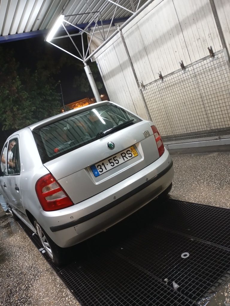 Skoda Fabia 1.4 mpi .