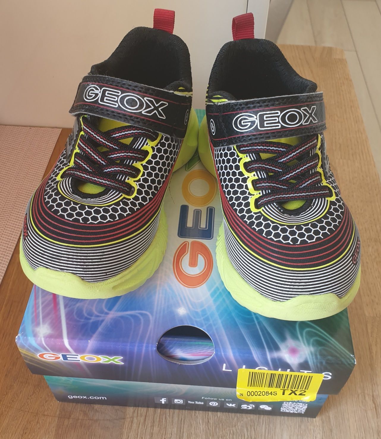 Sneakersy chłopięce geox rozm. 26