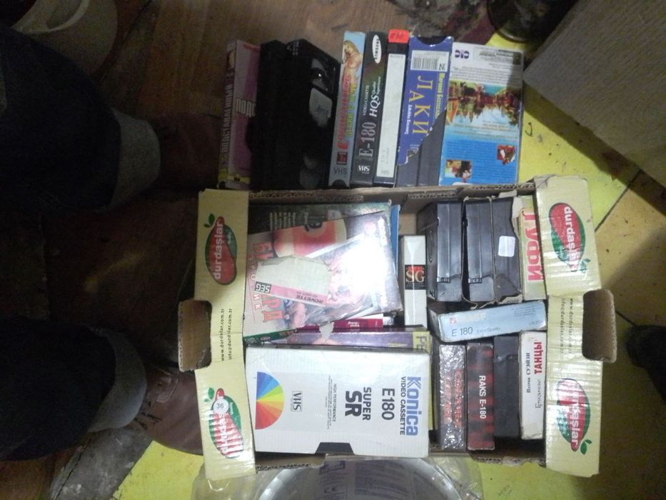 Відеокасети/ видеокассеты