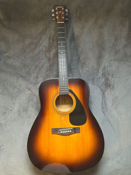 Yamaha F310 Sunburst