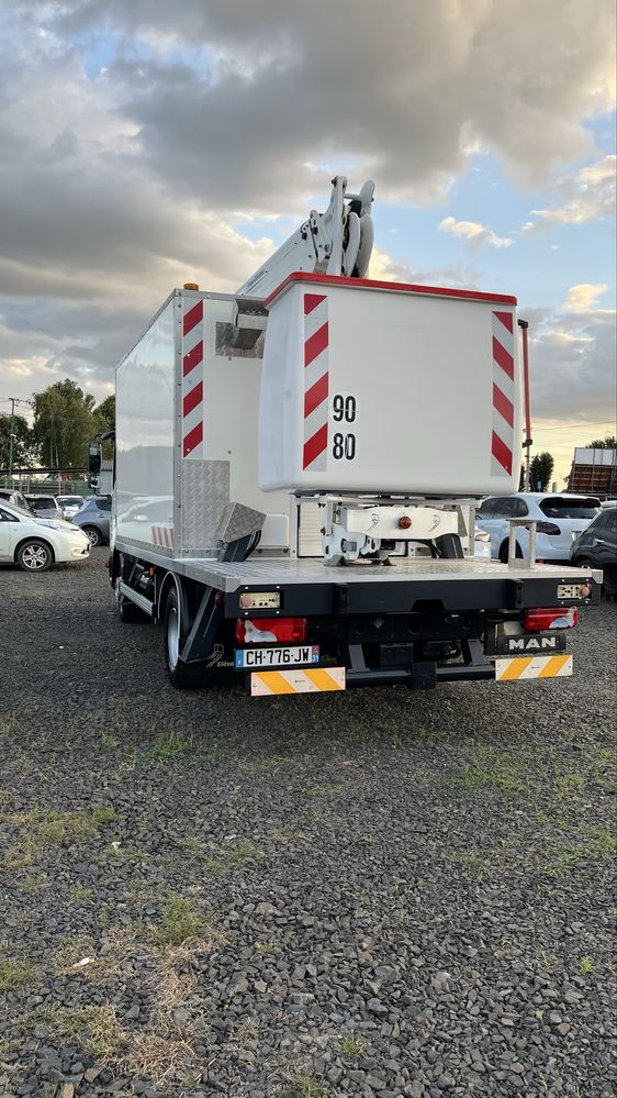 Автовишка MAN TGL 12.220