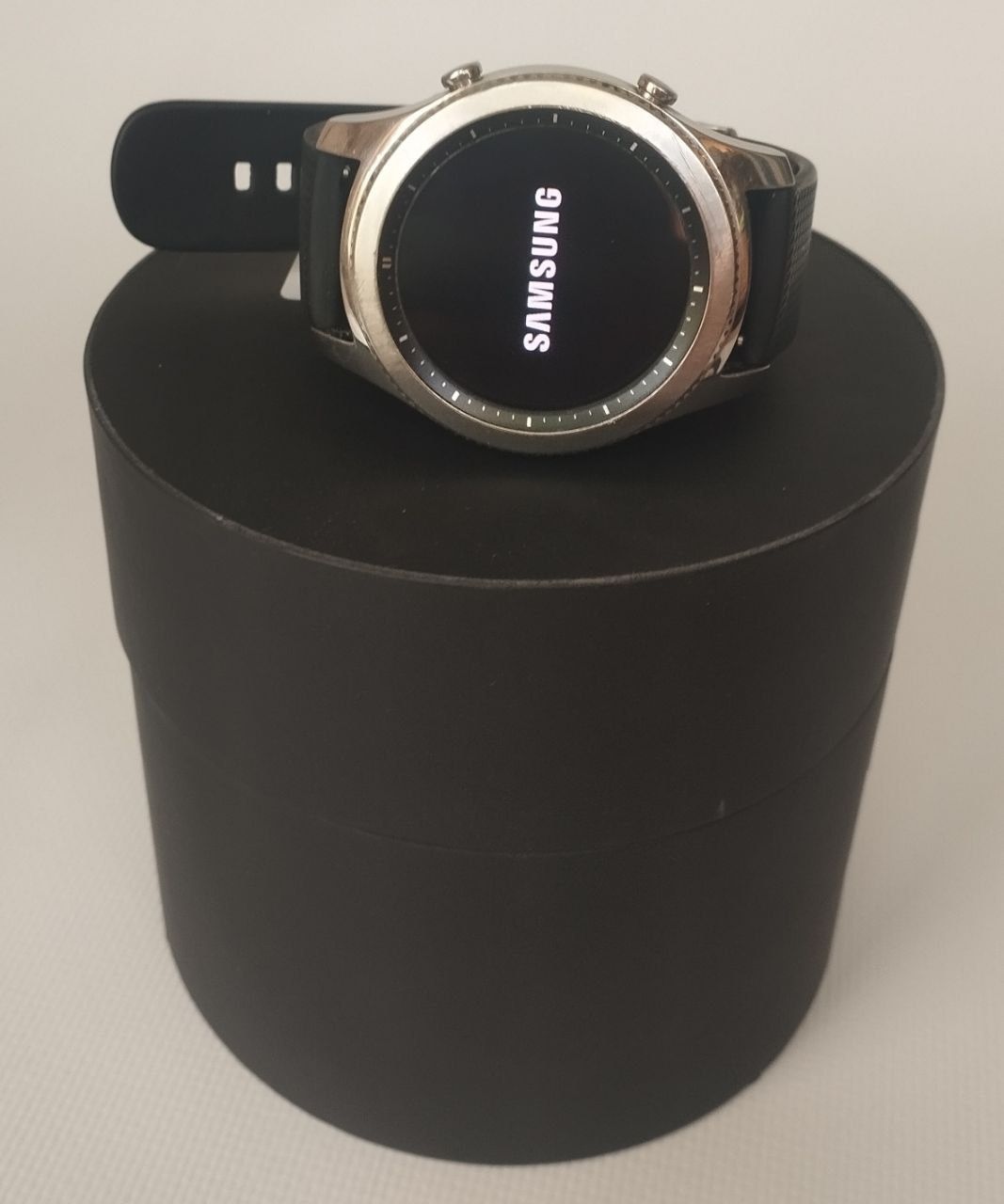 Смарт часы Samsung Gear S3 Classic