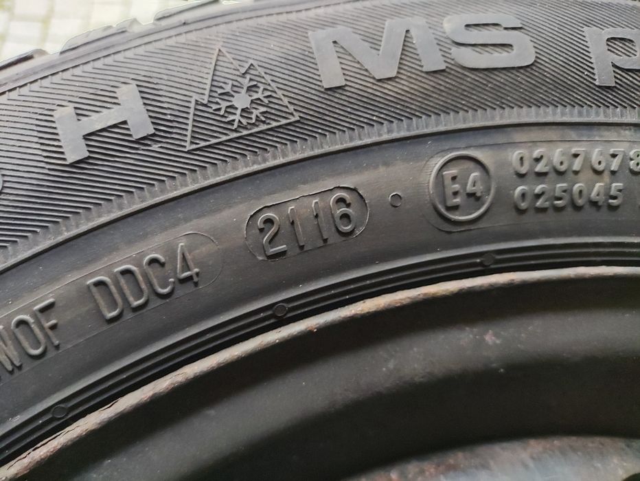 Koła zimowe 205/55/16 oryginał VW Golf 7