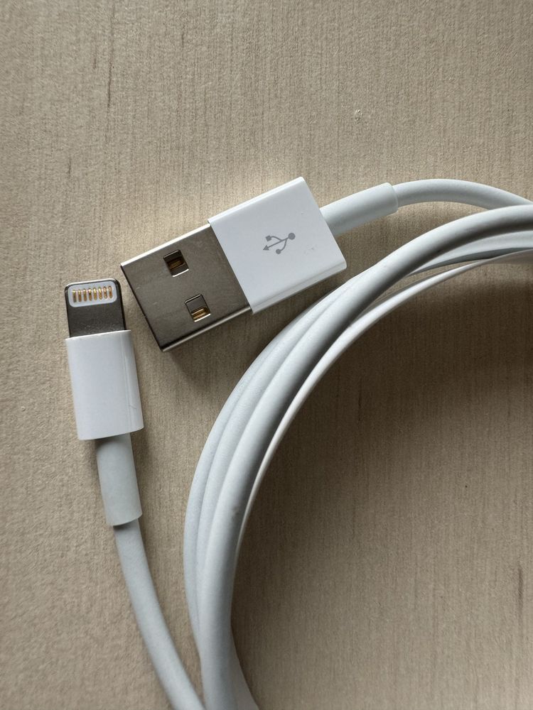 Apple USB Cable to Lightning 1m White MD818